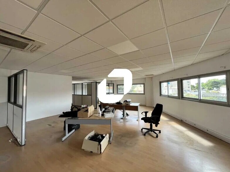 Bureau dans Bègles à louer - Photo de l’immeuble – Image 2 sur 8