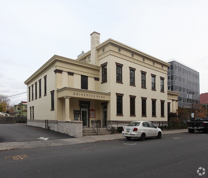 27 Main St, Kingston, NY à vendre - Photo principale – Image 1 sur 27