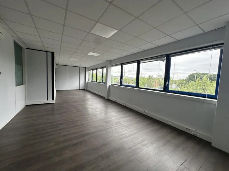 Bureau dans Labège à louer - Photo de l’immeuble – Image 3 sur 8
