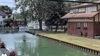 Plus de détails pour 35754 Schmid Dr, New Baltimore, MI - Spécialisé à vendre