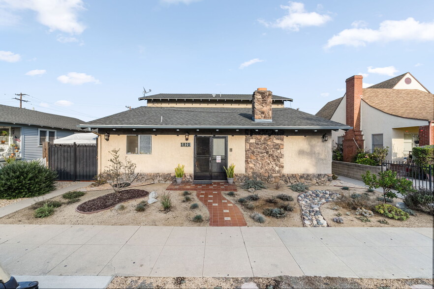 1070 Freeman Ave, Long Beach, CA à vendre - Photo principale – Image 1 sur 28