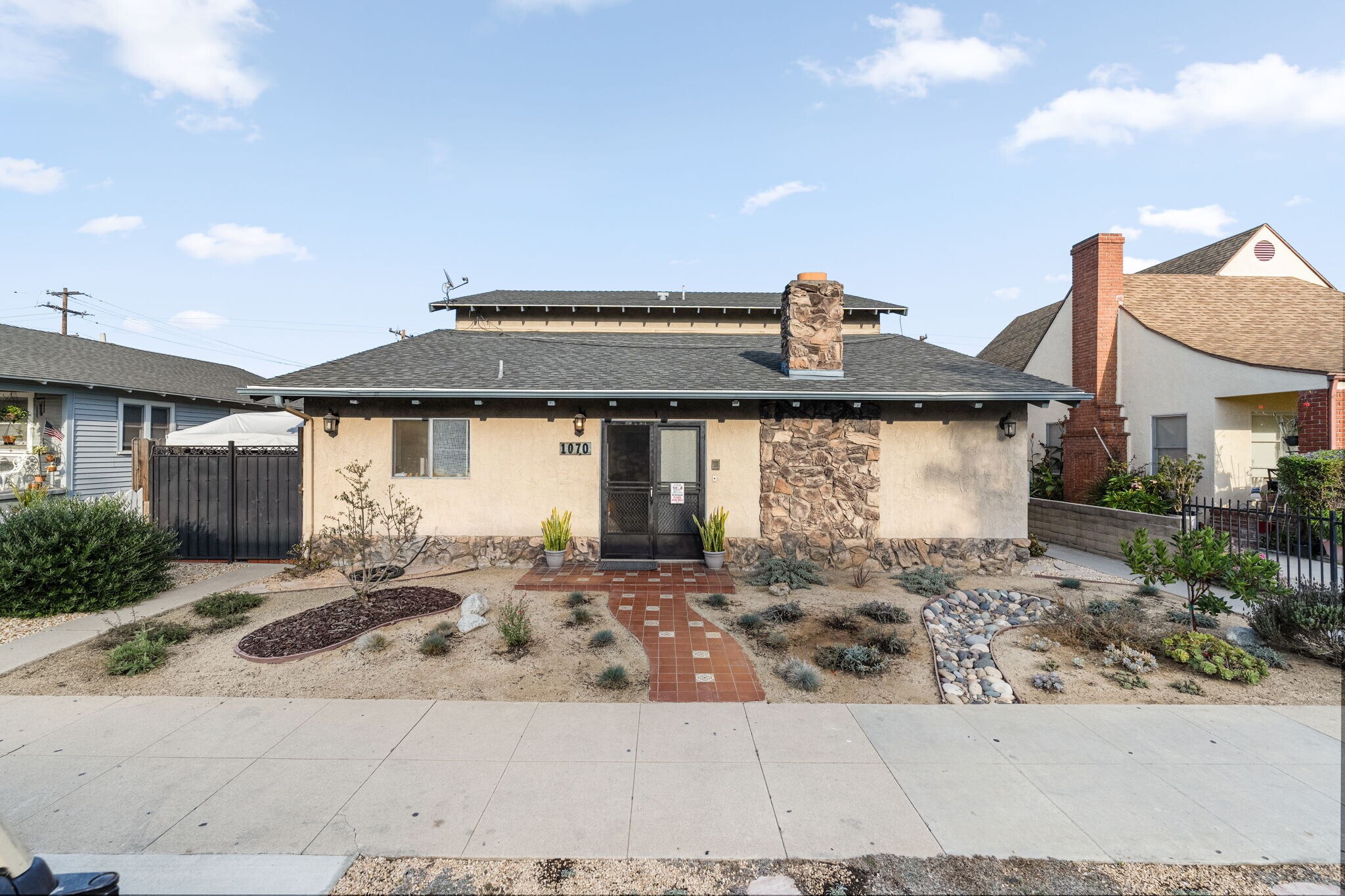 1070 Freeman Ave, Long Beach, CA à vendre Photo principale– Image 1 sur 29
