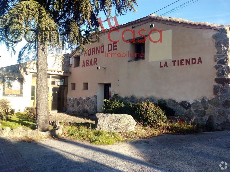 Local commercial dans Torrecaballeros, Segovia à vendre Photo principale– Image 1 sur 9