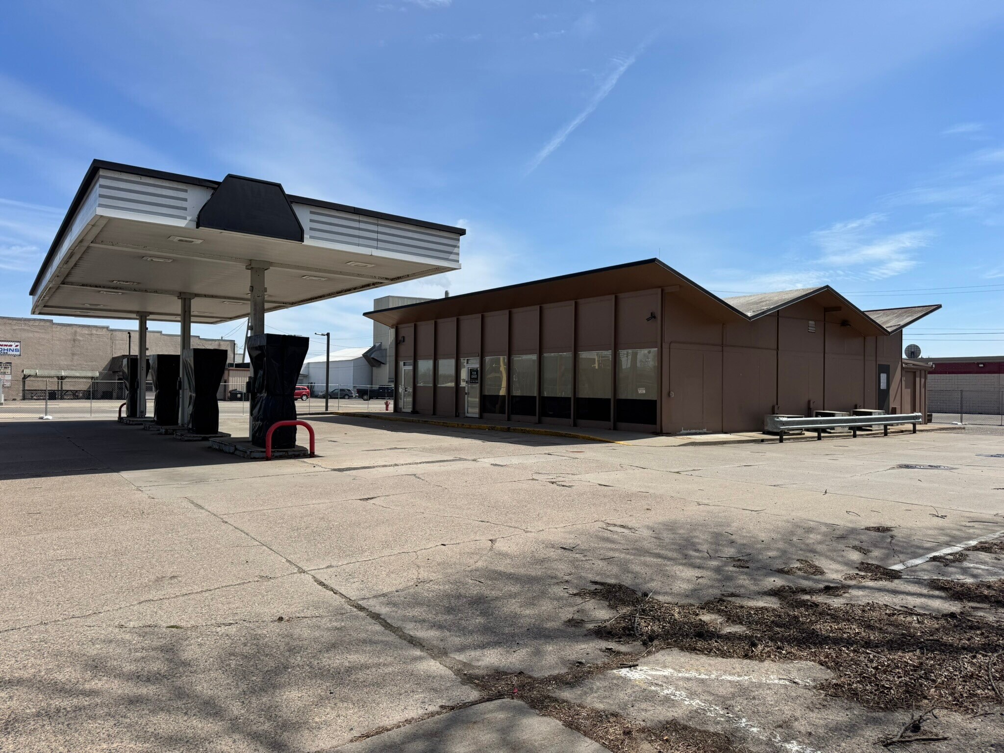 100 Lindbergh Dr NW, Little Falls, MN à louer Photo principale– Image 1 sur 11