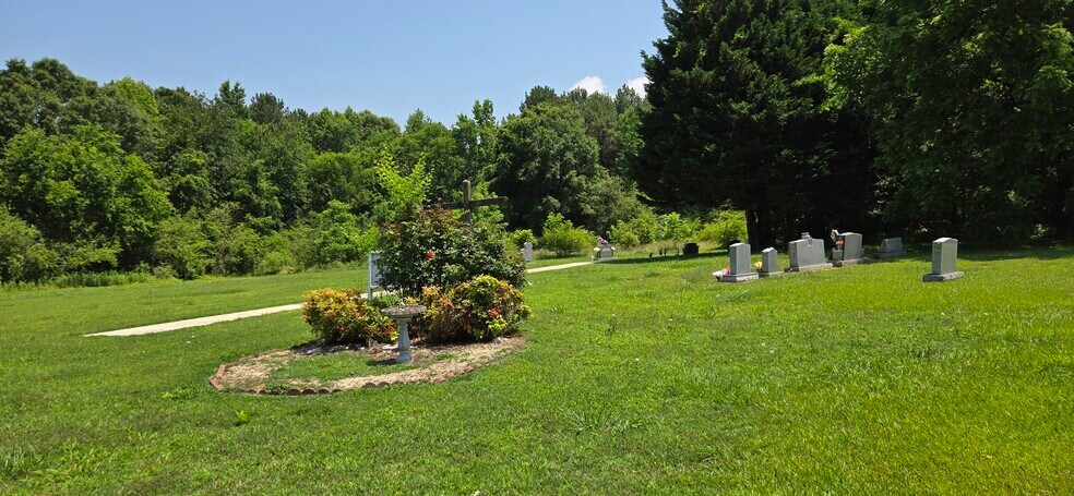 1662 Eaton Ferry Rd, Littleton, NC à vendre - Photo de l’immeuble – Image 3 sur 25