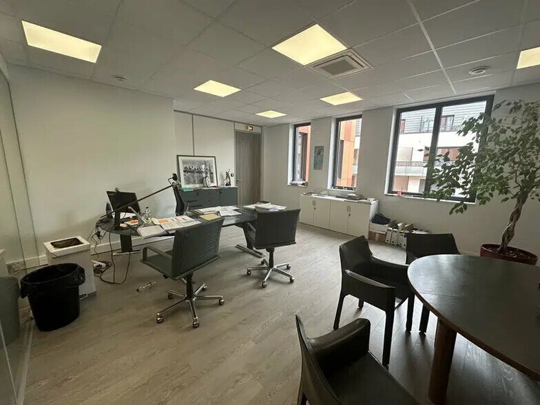 Bureau dans Reims à louer - Photo intérieure – Image 3 sur 13