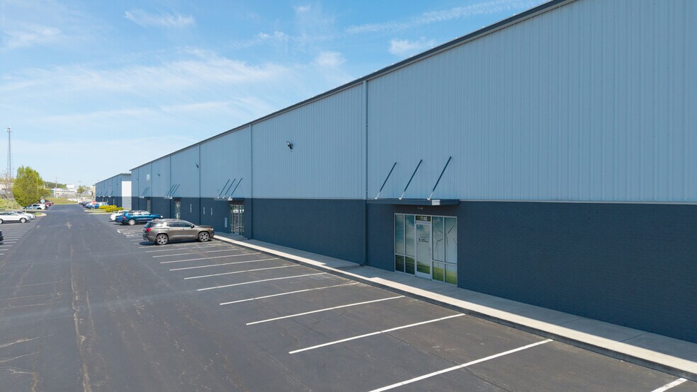 1140 Distribution Ct, Kernersville, NC à louer - Photo principale – Image 1 sur 7