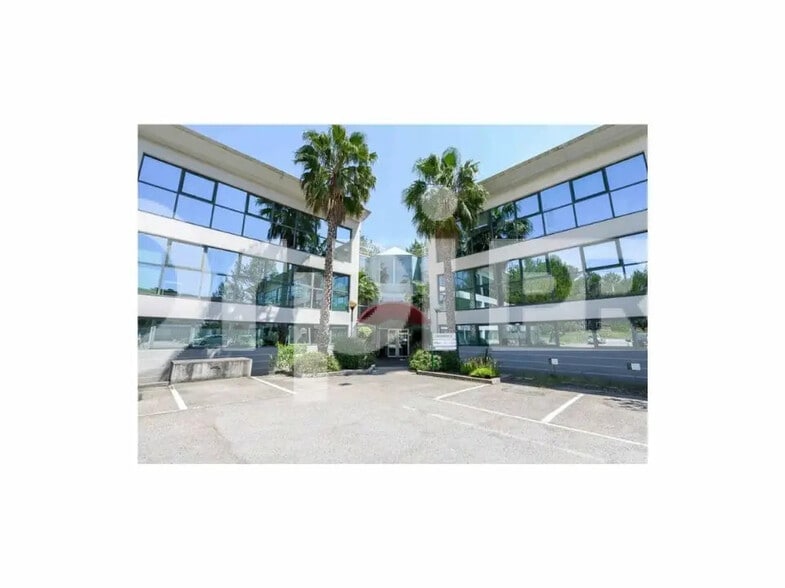 Bureau dans Mougins à louer - Photo de l’immeuble – Image 1 sur 10