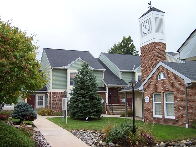 4466 Darrow Rd, Stow, OH à vendre - Photo de l’immeuble – Image 2 sur 27