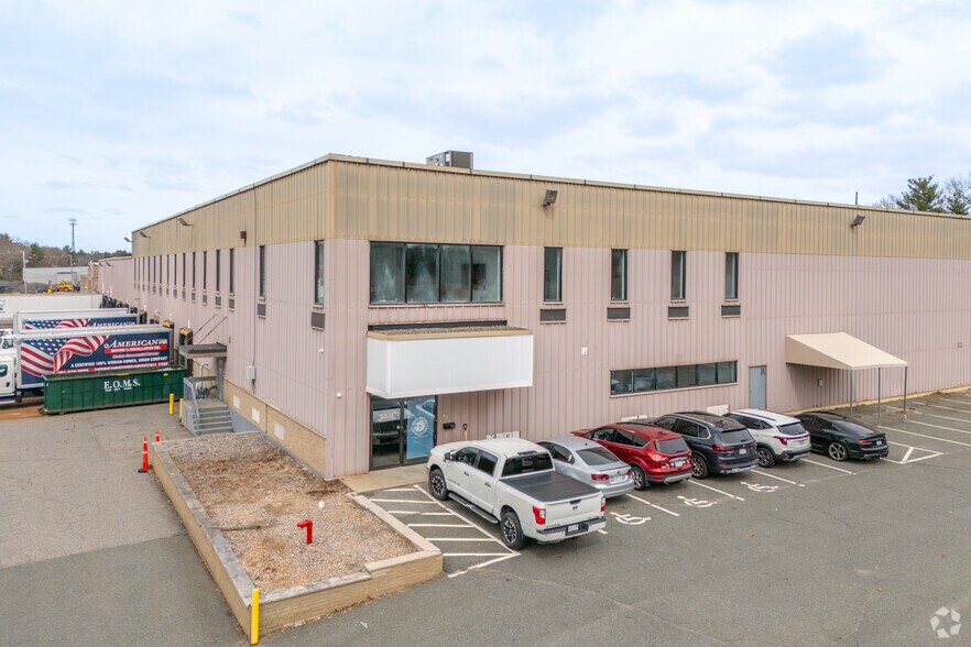 100 Wearguard Dr, Hanover, MA à louer - Photo principale – Image 1 sur 7