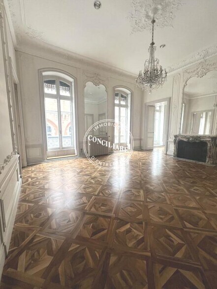 15 Rue D'Alsace Lorraine, Toulouse à louer - Photo intérieure – Image 1 sur 5