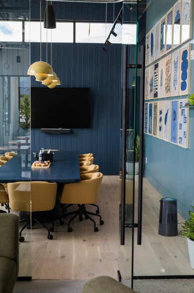 501 SW Hill St, Bend, OR à louer - Photo intérieure – Image 2 sur 7