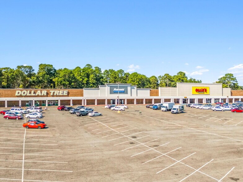9138 Mansfield Rd, Shreveport, LA à louer - Photo de l’immeuble – Image 2 sur 26