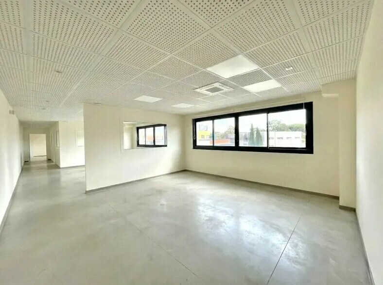 Bureau dans Fréjus à louer - Photo intérieure – Image 2 sur 6