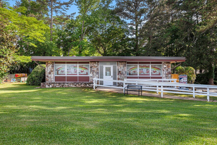 1221 Old Powder Springs Rd Sw, Mableton, GA à vendre - Photo de l’immeuble – Image 3 sur 5