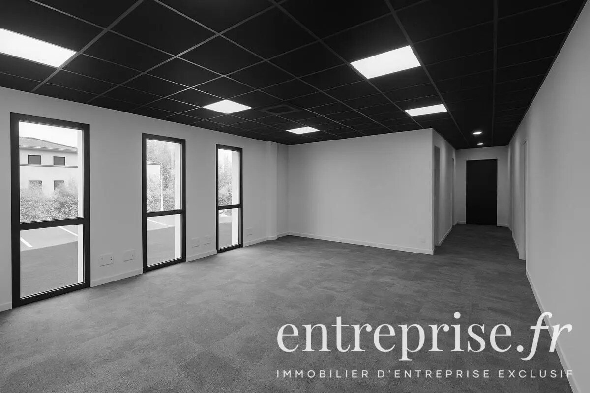 Bureau dans Beaucouzé à vendre Photo de l’immeuble– Image 1 sur 5