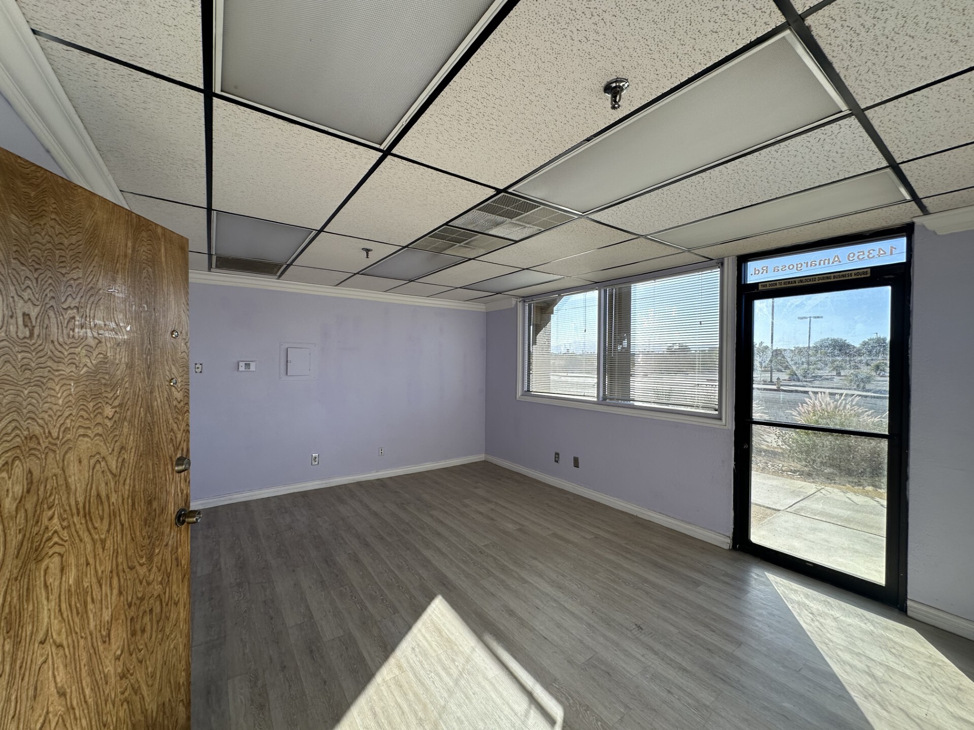 14359 Amargosa Rd, Victorville, CA à louer Photo intérieure– Image 1 sur 2