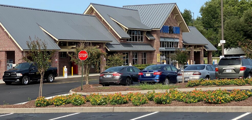 2100-2150 S Crater Rd, Petersburg, VA à louer - Photo de l’immeuble – Image 1 sur 5