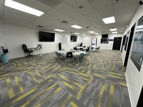 500 Flower Mound Rd, Flower Mound, TX à louer Photo intérieure– Image 1 sur 15