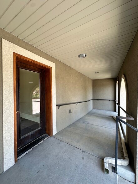 3643 Highland Dr, Salt Lake City, UT à louer - Photo de l’immeuble – Image 3 sur 15