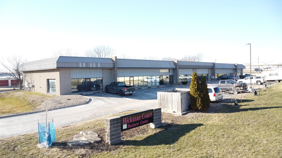 10095 Hickman Ct, Clive, IA à louer - Photo de l’immeuble – Image 3 sur 10