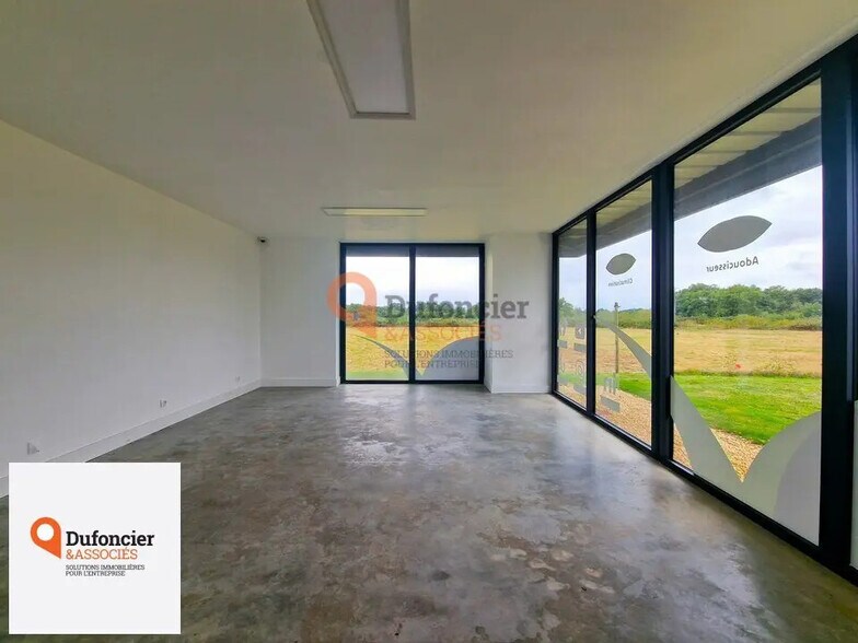 Local d’activités dans Poitiers à louer - Photo intérieure – Image 3 sur 4