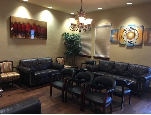 1770 E Broad St, Mansfield, TX à louer - Photo intérieure – Image 3 sur 9