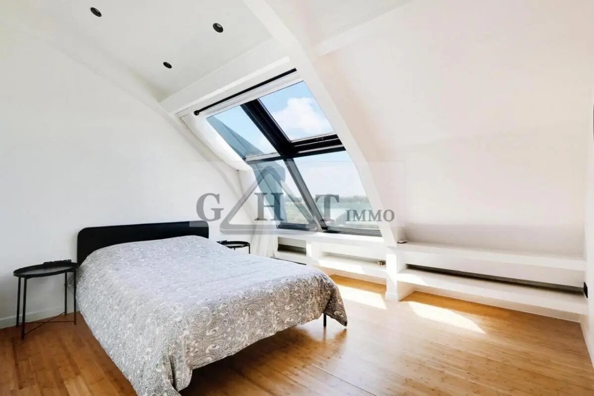 Bureau dans Saint-Mandé à vendre Photo de l’immeuble– Image 1 sur 7