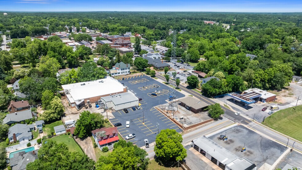 300 S Main St, Abbeville, SC à vendre - Photo de l’immeuble – Image 3 sur 9