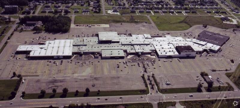 6929 Williams Rd, Niagara Falls, NY à louer - Photo de l’immeuble – Image 2 sur 19