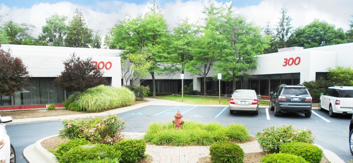 31800 Northwestern Hwy, Farmington Hills, MI à louer Photo principale– Image 1 sur 5