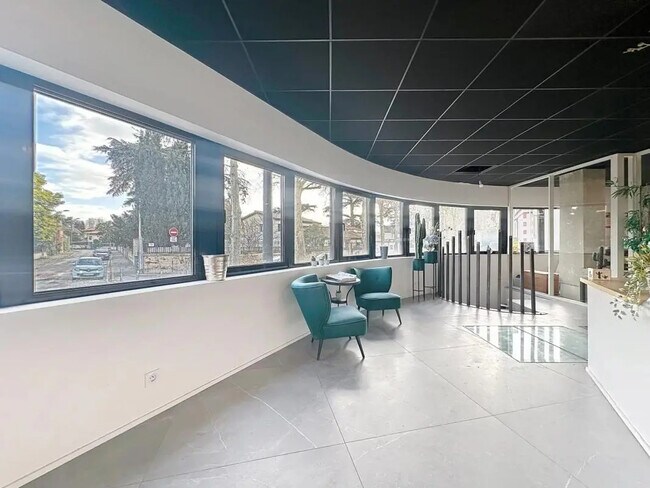 Plus de détails pour Bureau à vendre