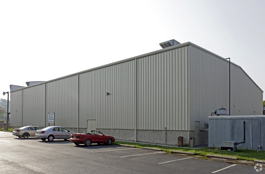 2330 Parkway, Pigeon Forge, TN à louer - Photo de l’immeuble – Image 2 sur 2