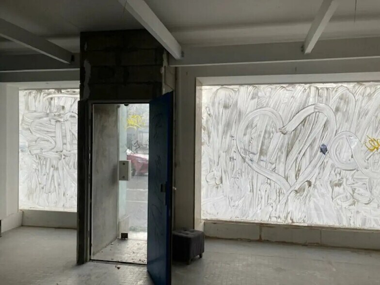 Local commercial dans Maisons-Alfort à louer - Photo de l’immeuble – Image 3 sur 7