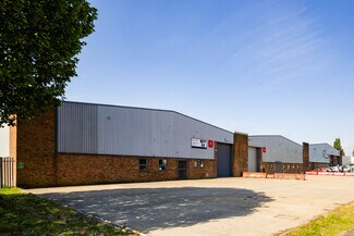 Plus de détails pour Field Way, Greenford - Industriel/Logistique à louer