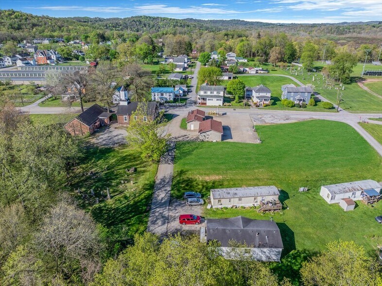 212 Pine St, Jefferson, PA à vendre - Photo de l’immeuble – Image 2 sur 58