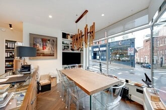 91A-91B Heath St, Londres à louer Photo intérieure– Image 2 sur 6