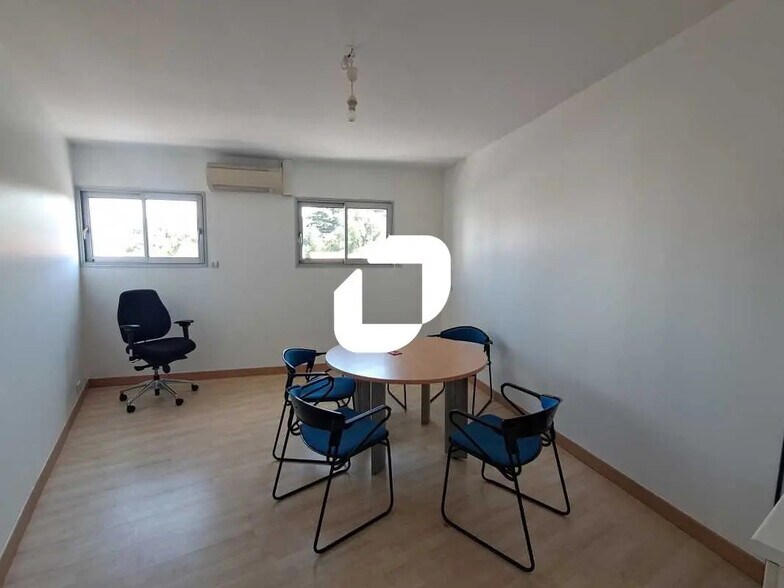 Bureau dans Bordeaux à louer - Photo de l’immeuble – Image 1 sur 5