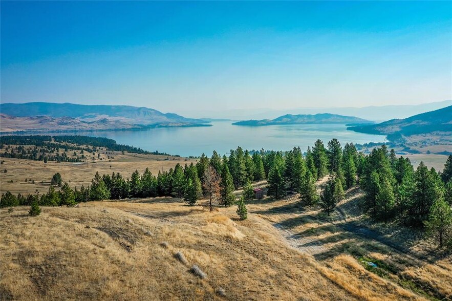29011 Walking Horse Ln, Big Arm, MT à vendre - Aérien – Image 1 sur 18