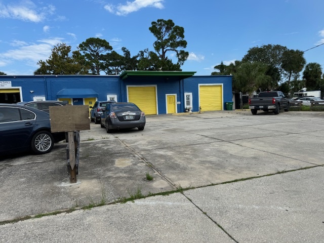 333-337 Carswell Ave, Daytona Beach, FL à louer - Photo de l’immeuble – Image 3 sur 15