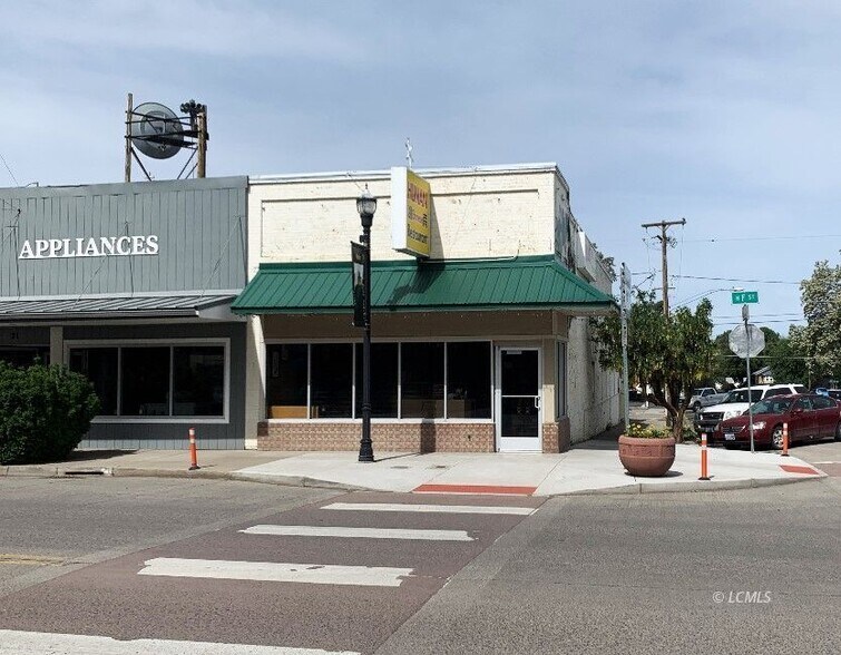 27 N F St, Lakeview, OR à vendre - Photo de l’immeuble – Image 1 sur 9
