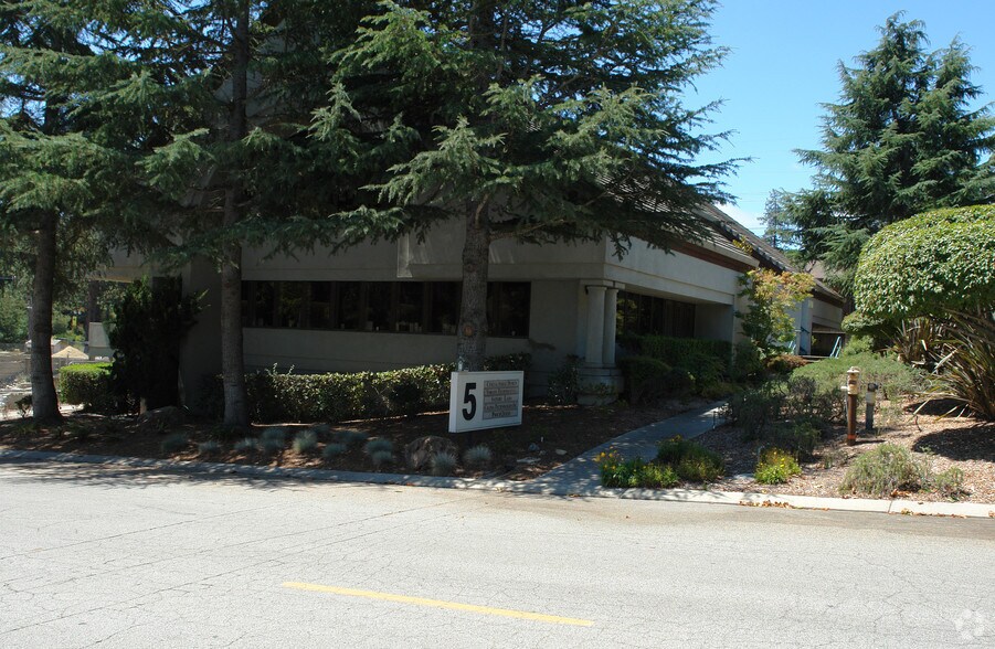 5 Erba Ln, Scotts Valley, CA à louer - Photo de l’immeuble – Image 2 sur 5