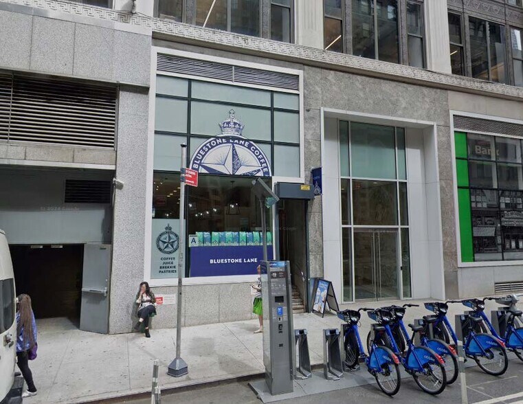 1375 Broadway, New York, NY à louer - Photo de l’immeuble – Image 3 sur 11