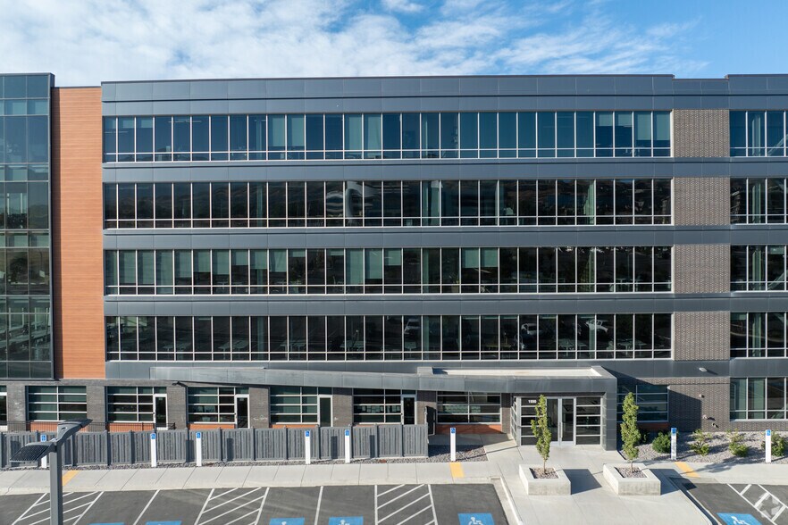 1550 W Digital Dr, Lehi, UT à louer - Photo de l’immeuble – Image 3 sur 5