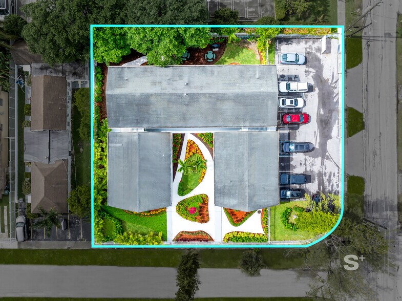 1300 NE 110th St, Miami, FL à vendre - Photo de l’immeuble – Image 3 sur 25