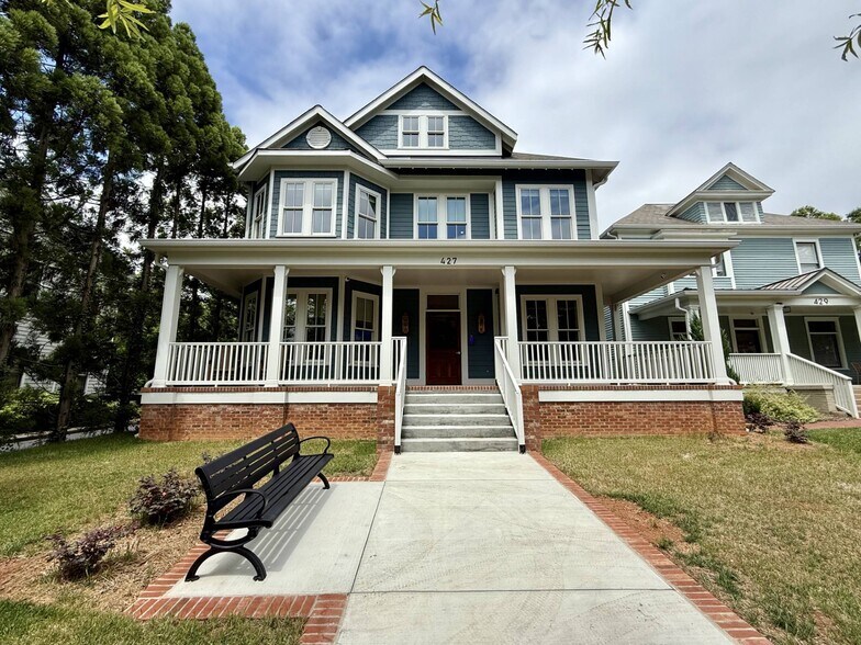 427 East Blvd, Charlotte, NC à louer - Photo de l’immeuble – Image 2 sur 9
