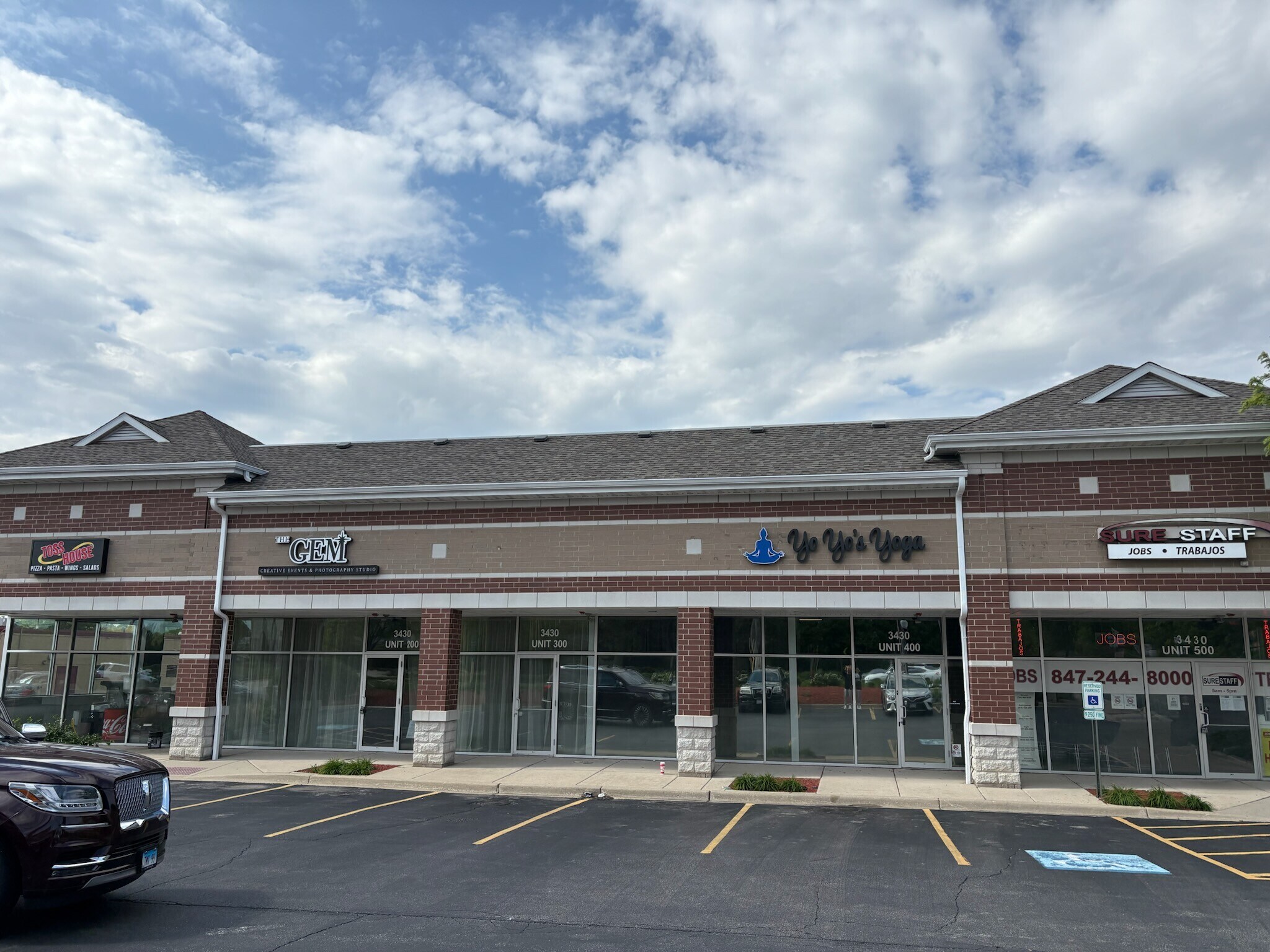 3430 Grand Ave, Gurnee, IL à vendre Photo de l’immeuble– Image 1 sur 8