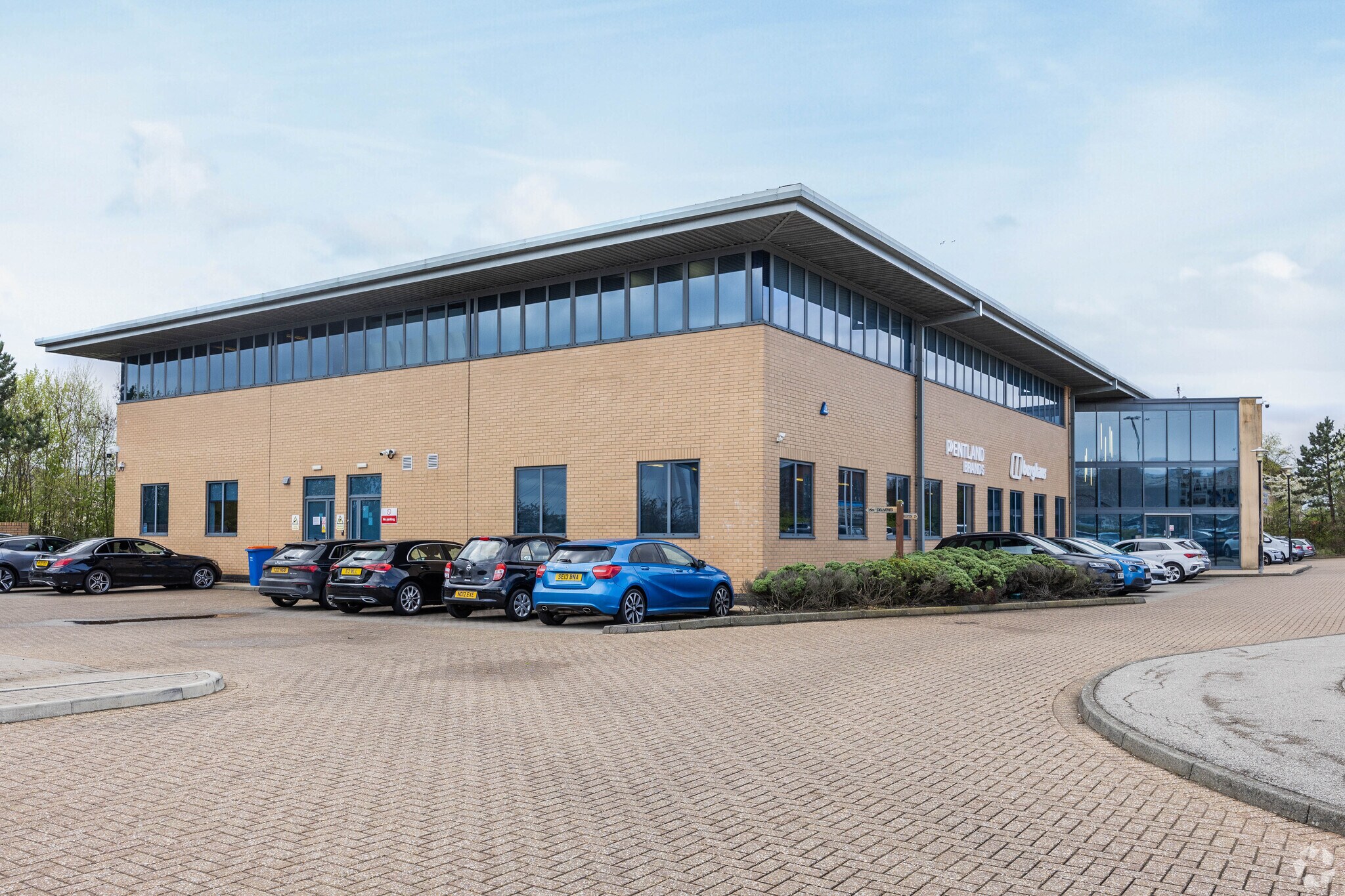 12 Colima Ave, Sunderland à louer Photo principale– Image 1 sur 3