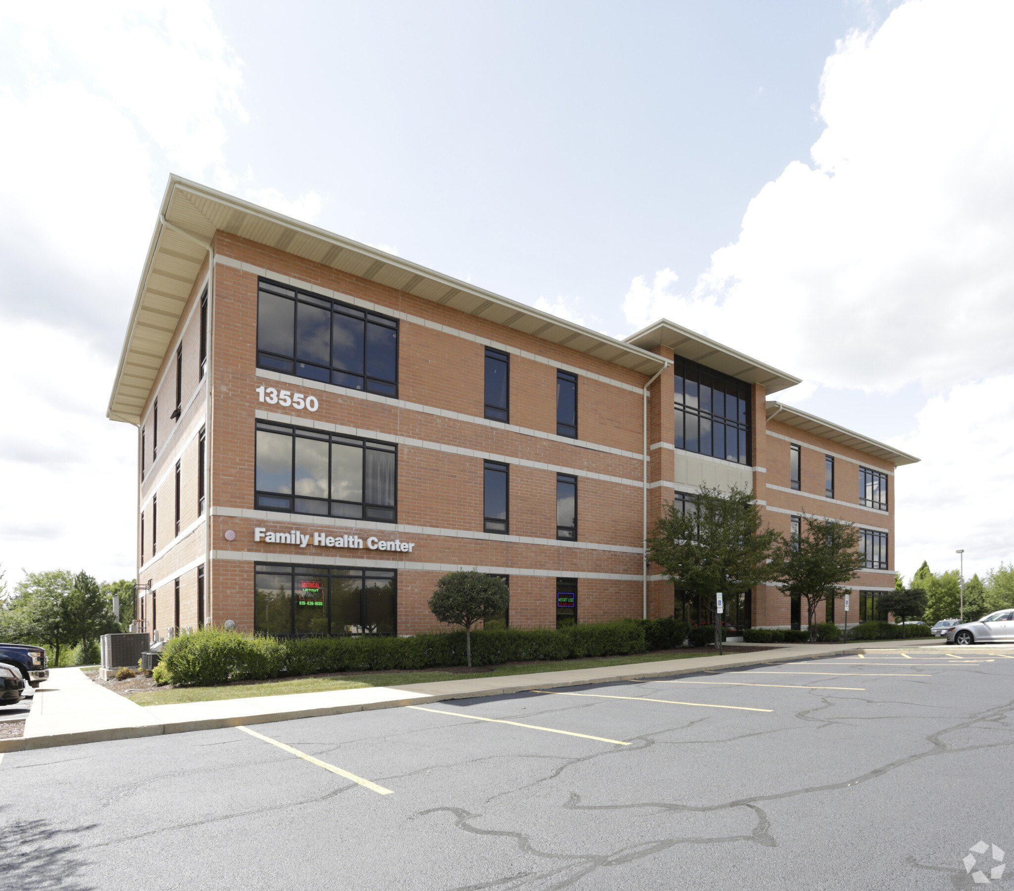 13550 S Route 30, Plainfield, IL à louer Photo principale– Image 1 sur 24