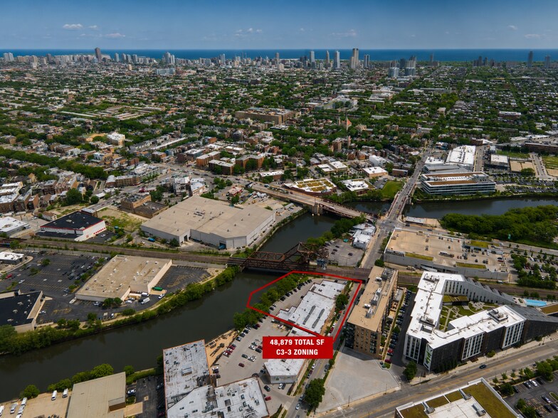 1716-1746 W Webster Ave, Chicago, IL à vendre - Photo de l’immeuble – Image 1 sur 14